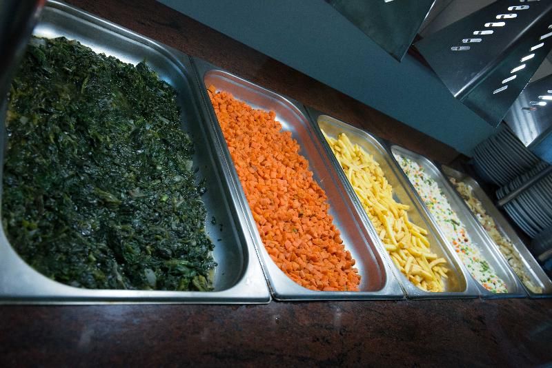 Silver Beach Hotel and Annexe Apartments 2 estrelas em Roda