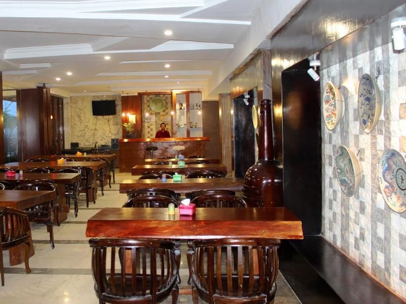 Albis Hotel 2