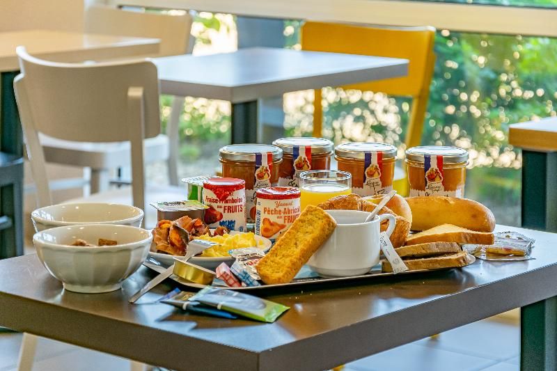 B&B HOTEL Salon De Provence 3