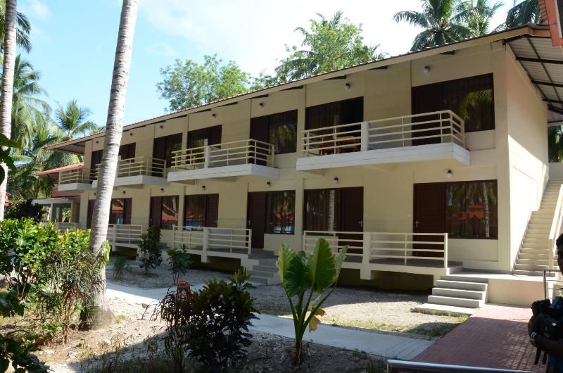 Coconhuts Beach Resort-Neil Island 3