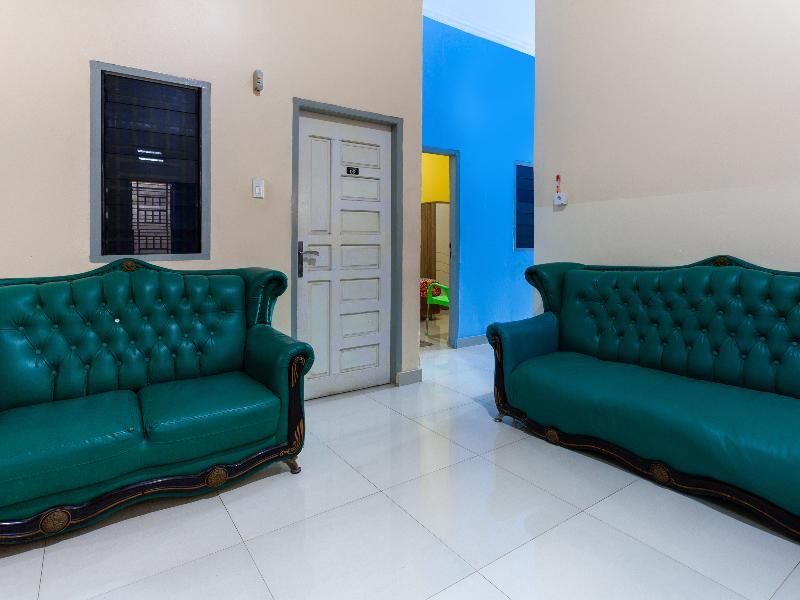 Oyo Life 2923 Lavenia Kost 2 2