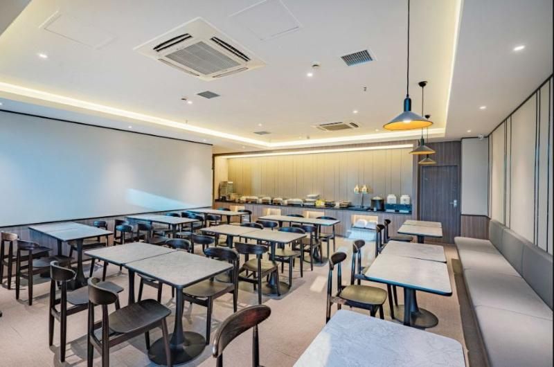 Hanting Hotel(Shangrao Central Square,Zhongshan Rd 2