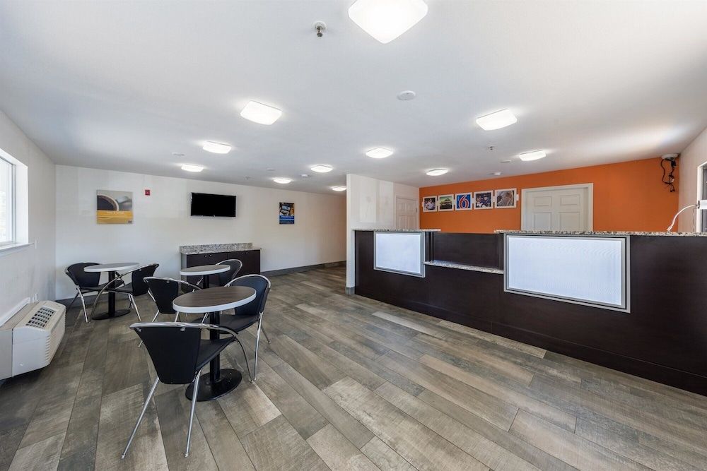 Motel 6 Greenville, SC 2