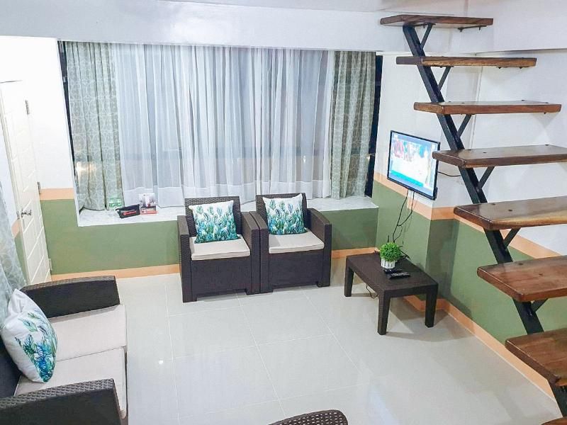 RedDoorz near SGM Condotel Villa Beach Iloilo 2