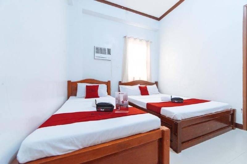 RedDoorz @ D Maagma Street - Vaccinated Staff 1 estrelas em Kalibo