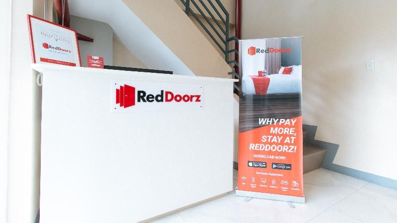 RedDoorz @ Torre De Manuel Residences 1 3