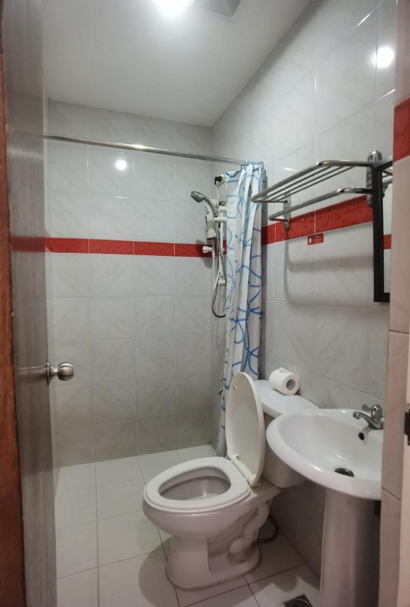 RedDoorz Plus @ New Orleans Auberge Hotel 3