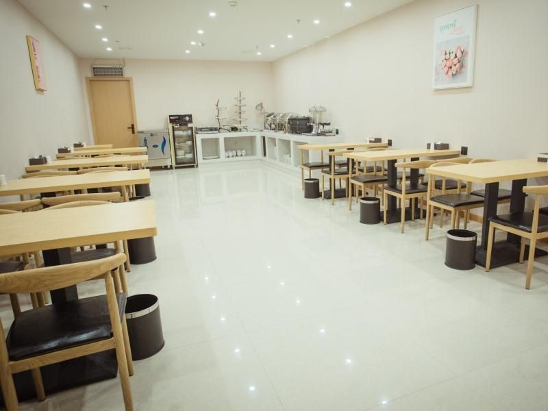 GreenTree Inn Nantong Development Zone Country Gar 2