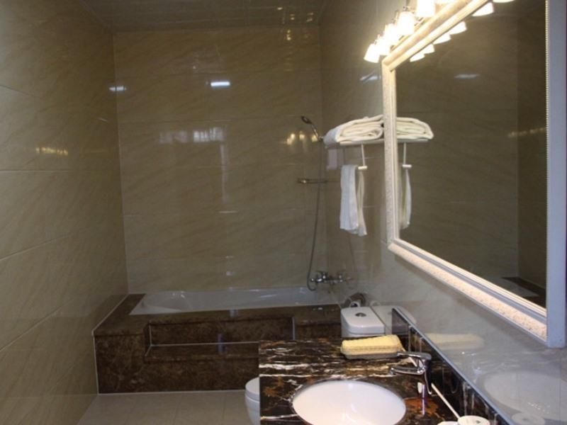 GreenTree Inn Suqian Xiangwang Guli South Xingfu R 3