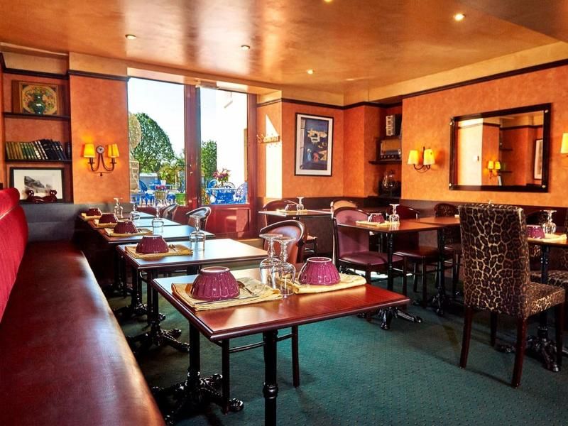 Logis Hotel Au Relais Nivernais 3