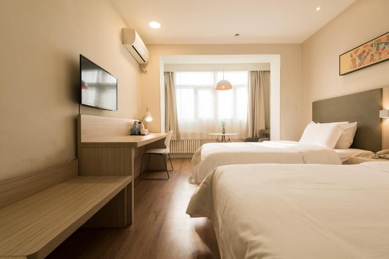 Hanting Hotel (Urumqi Youhao) 3