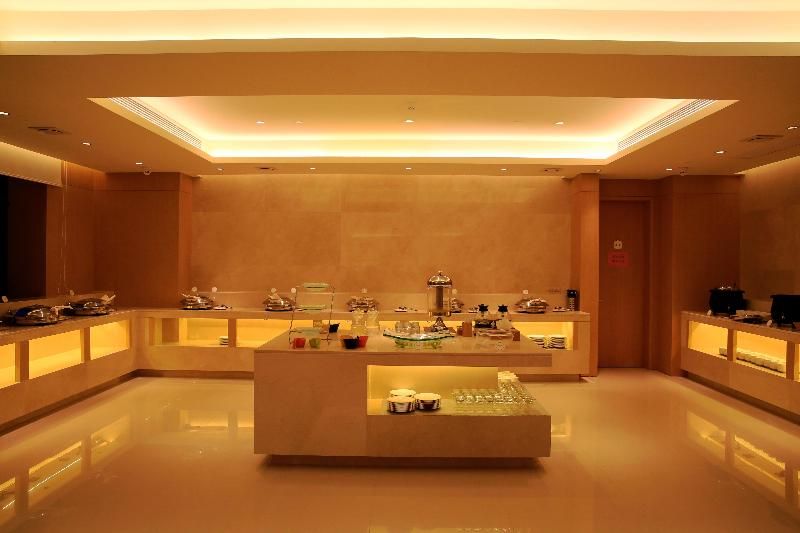 Ji Hotel (Zhenjiang Railway Station) 2