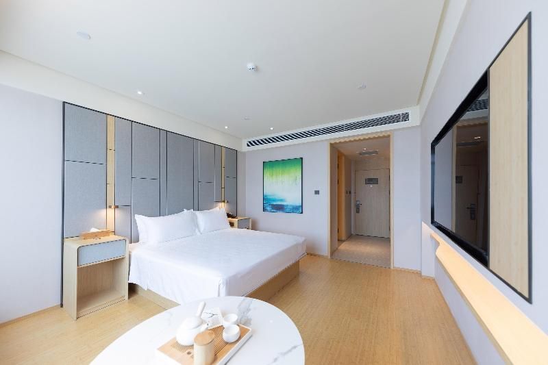 Ji Hotel (Rizhao Lighthouse Seaside Scenic Area) 2