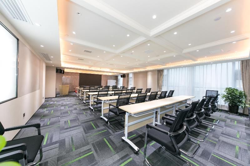 Ji Hotel (Zhangjiajie Tianmen Mountain) 2