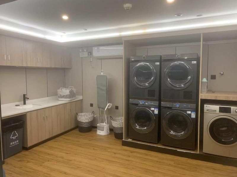 Hanting Hotel wuhan zhongshan park subway station 2