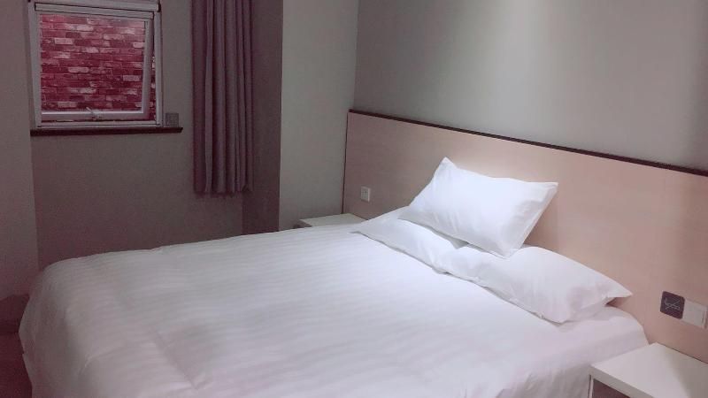 Hi Inn (Shanghai Lingang New City) 2