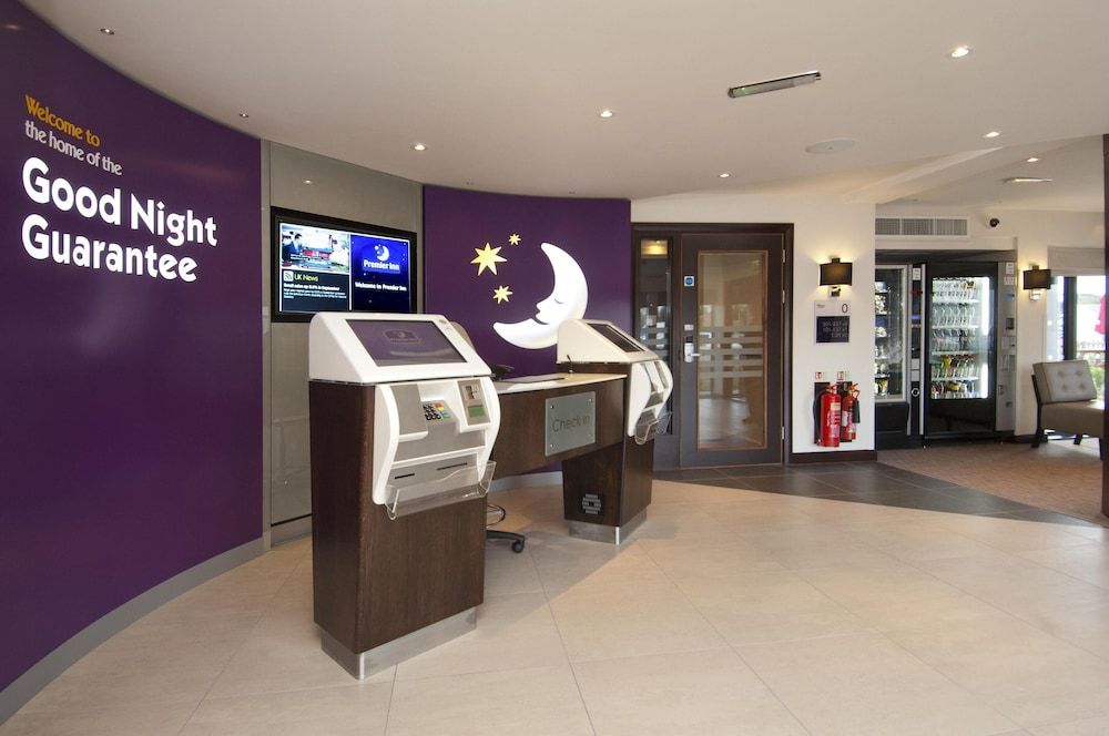 Premier Inn Exeter - M5 J29 2