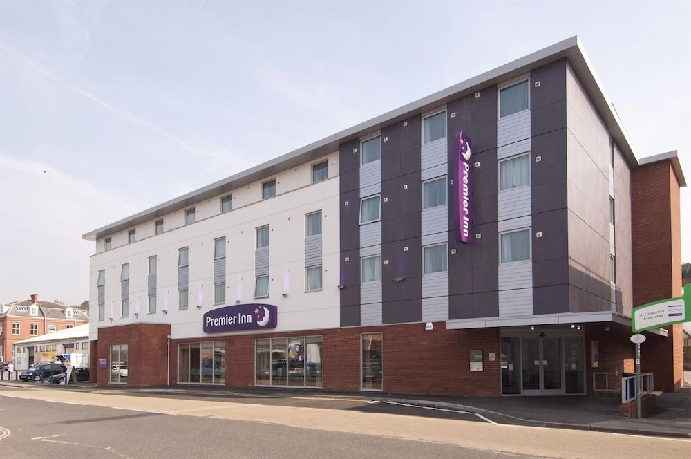 Premier Inn Exeter Central St Davids 1