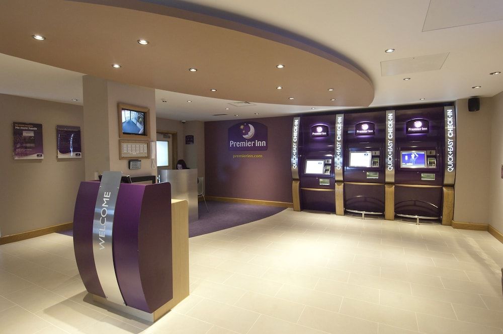 Premier Inn Swansea Waterfront 2