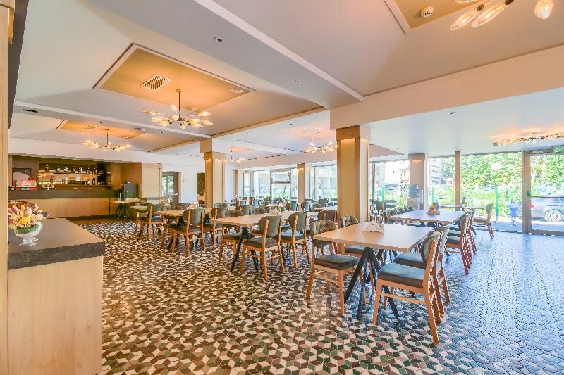 Bacolux Koralio 4 estrelas em Eforie Nord