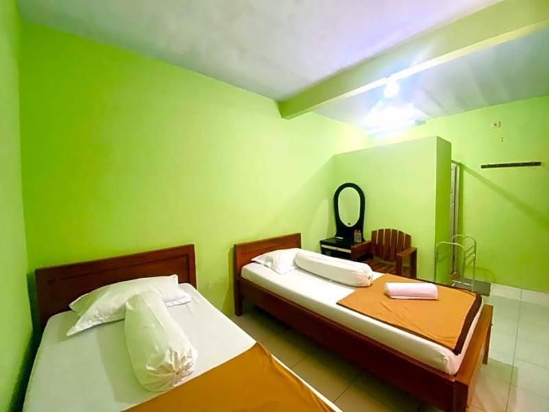 Hotel Gerung 1 Near Alun Alun Nganjuk 2