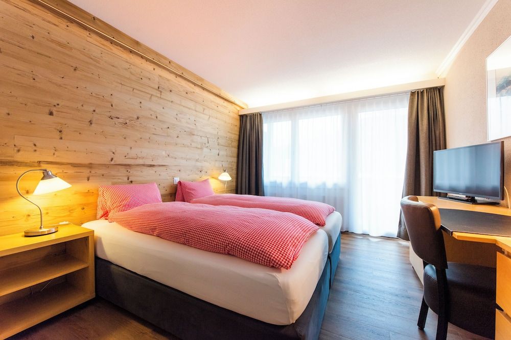 Hotel Weisses Kreuz Brienz 3