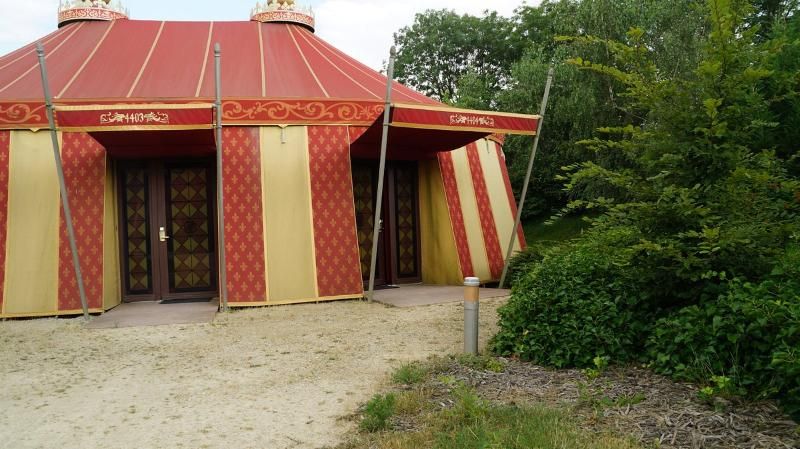 PUY DU FOU - Le Camp du Drap d’Or + Tickets 3