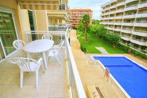 Rentalmar Ventura Village 3