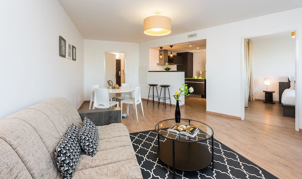 Ténéo Apparthotel Talence - Arthéna