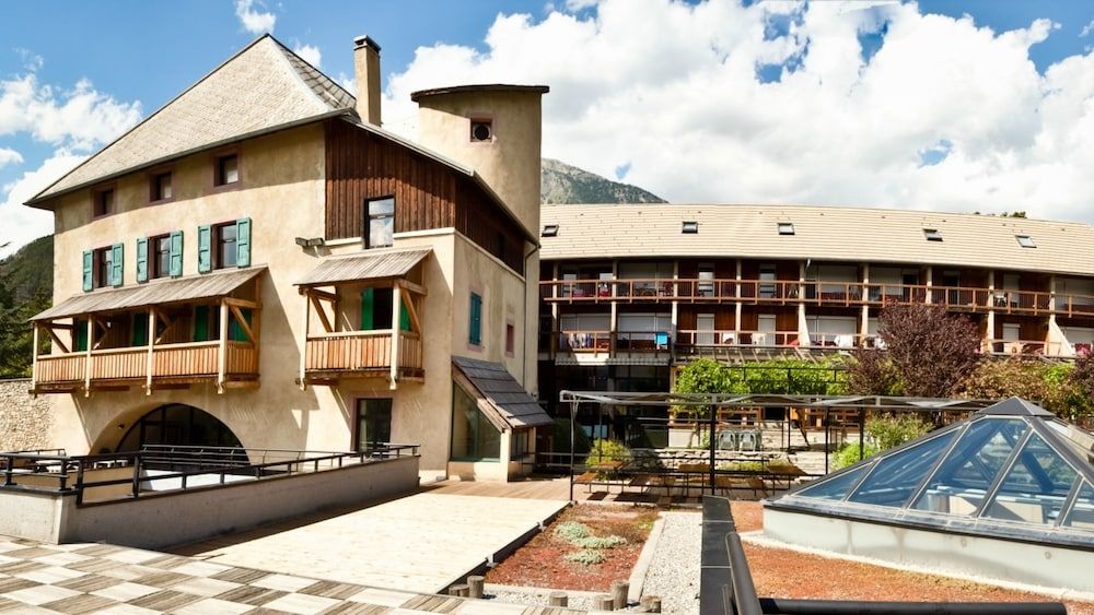 Village Vacances de Chadenas 3 étoiles à Embrun