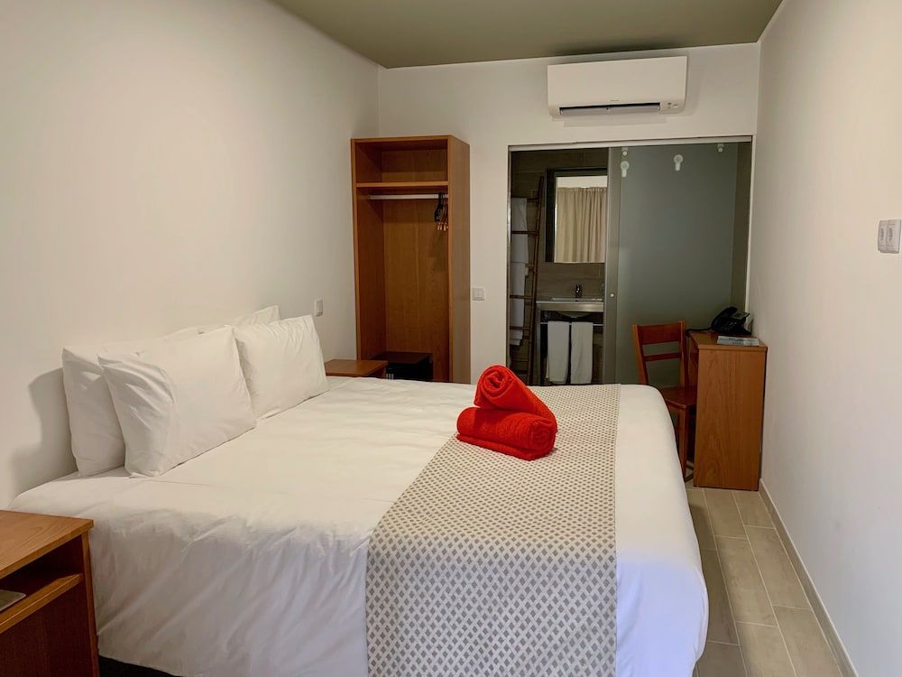 Villa 3 Caparica, Lisbon GAY Beach Hotel 2