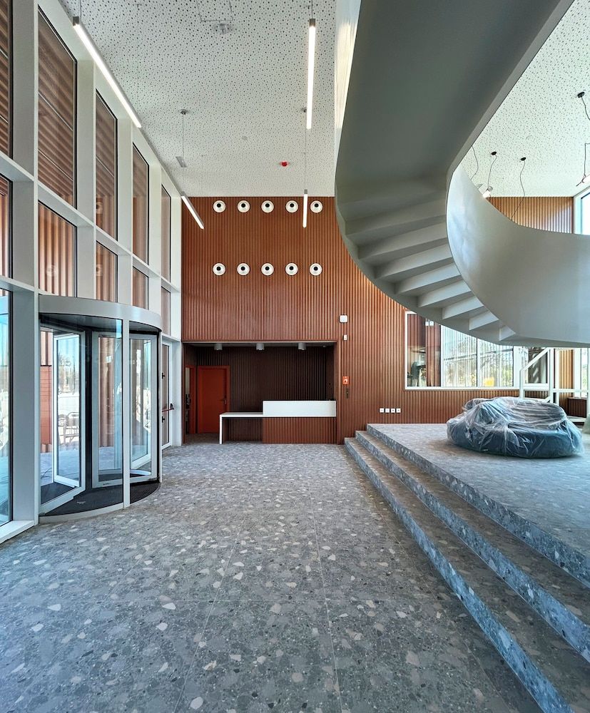 Loop Homes Tower Burjassot Hotel 2