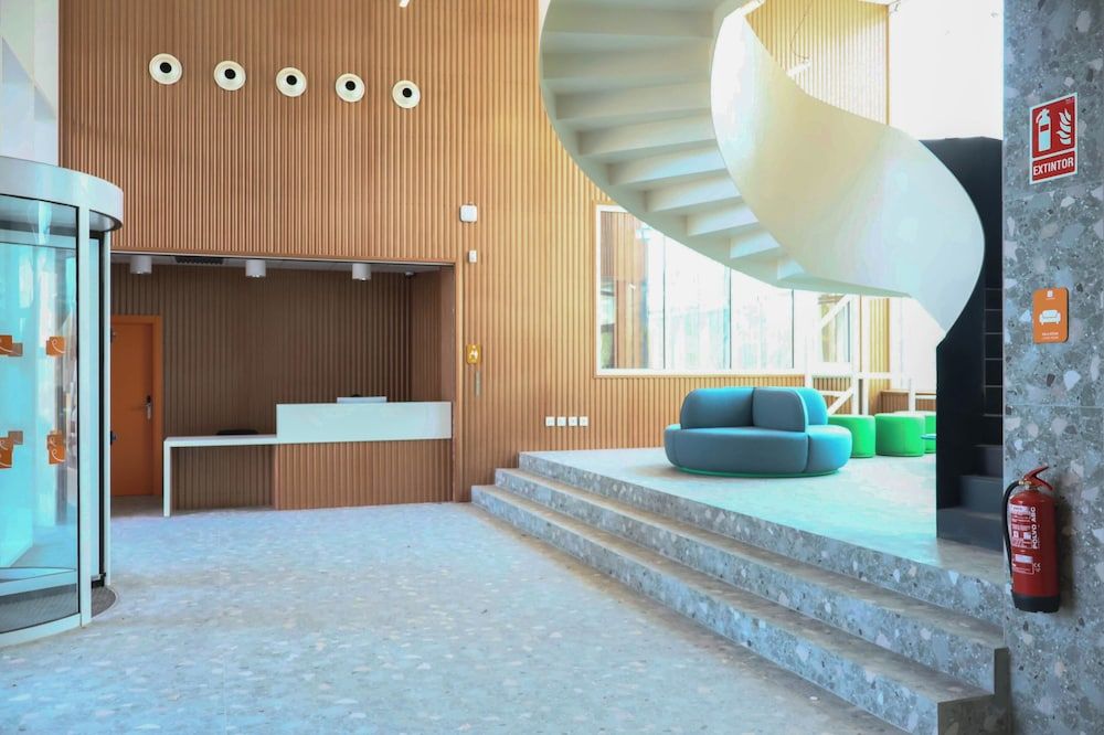 Loop Homes Tower Burjassot Hotel 3