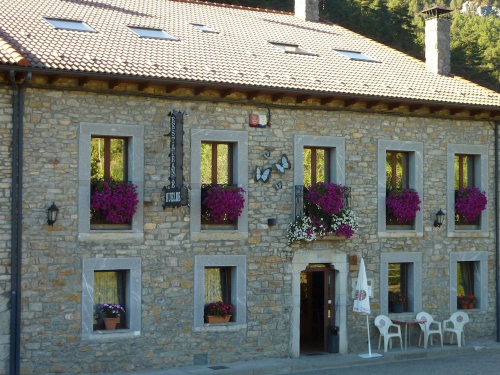 Hotel Rural Huelde 1