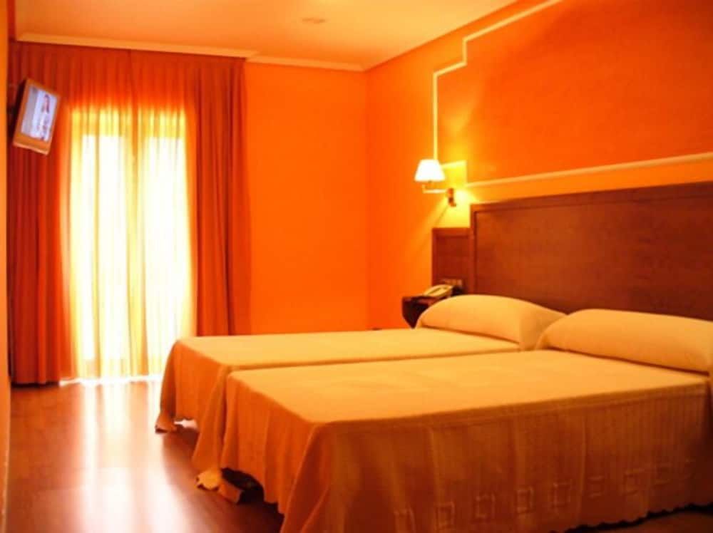 Hotel Rural Huelde 3