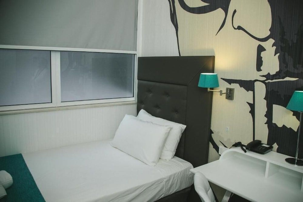 Oh Nice Revellin Ceuta 3