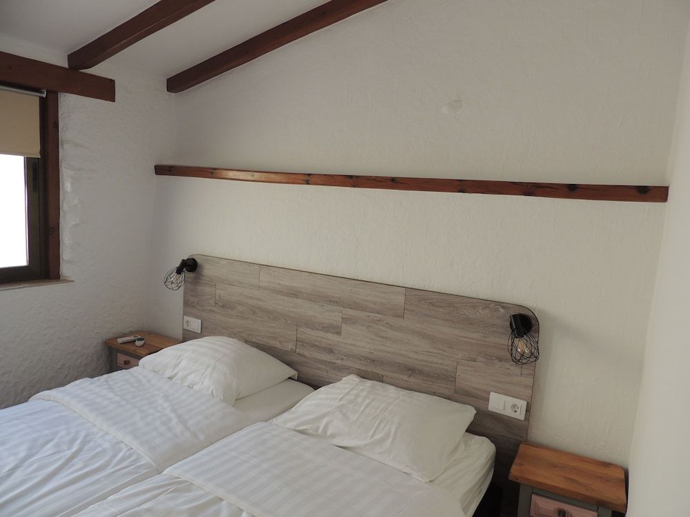 The Olive Mill Aparthotel 3