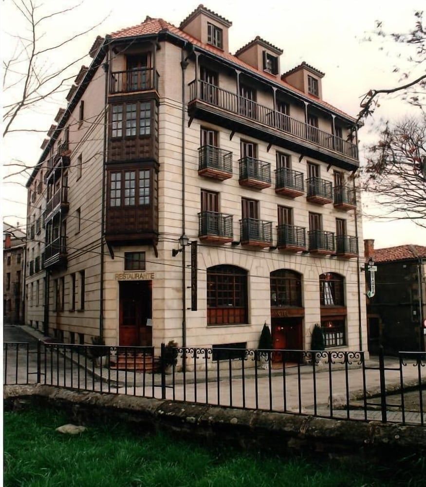 Hotel Covaleda Soria 1