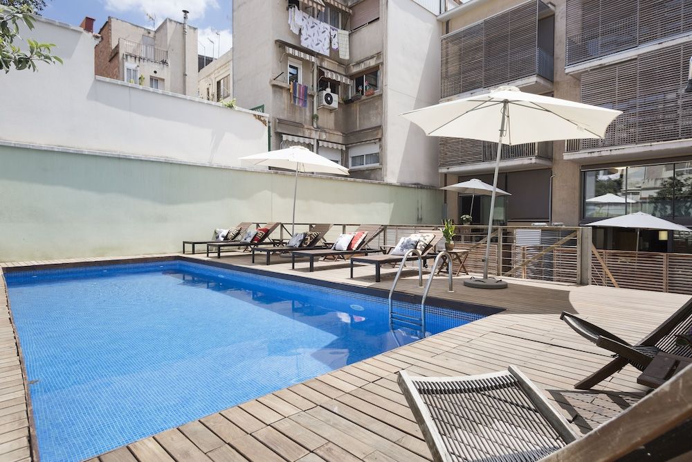 MSB Gracia Pool Terrace Center 1