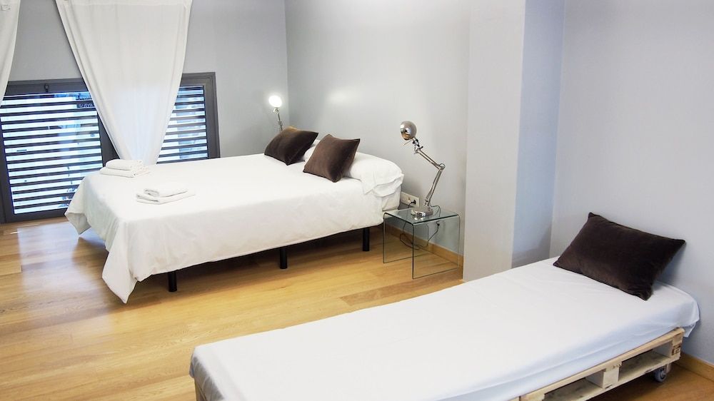 MSB Gracia Pool Terrace Center 3