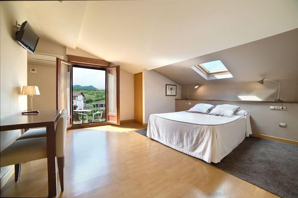 Hostal Izar-Ondo 1