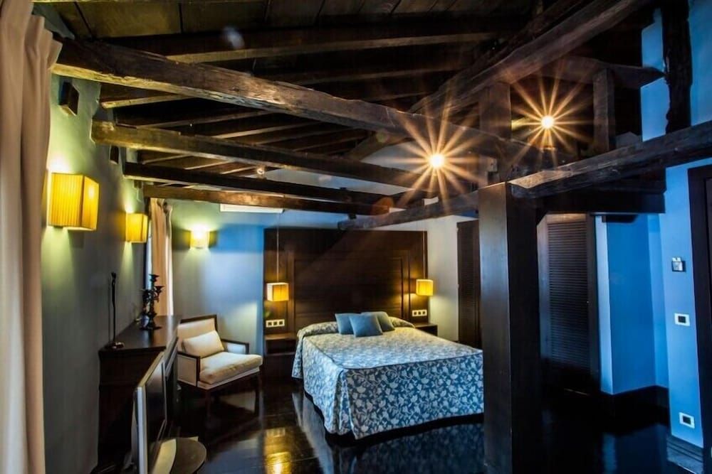 Apartamentos La Plaza de Hervás 3