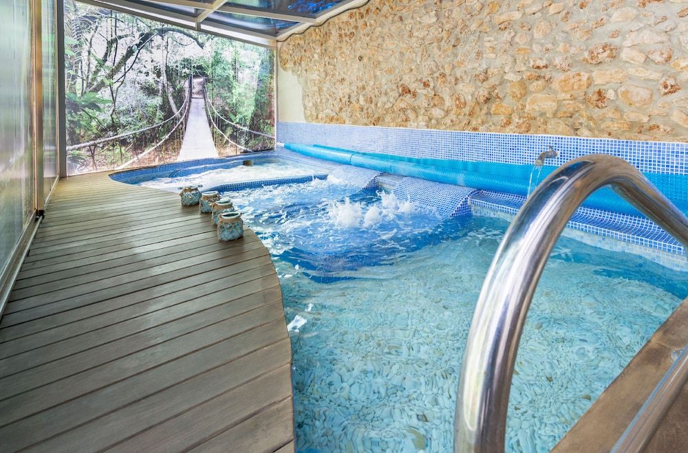 Boutique Hotel & Spa Les Vinyes - Adults Only 1