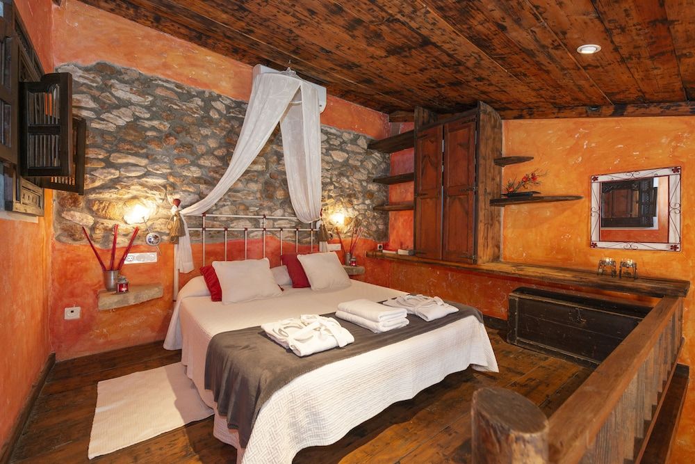 Boutique Hotel & Spa Les Vinyes - Adults Only 2