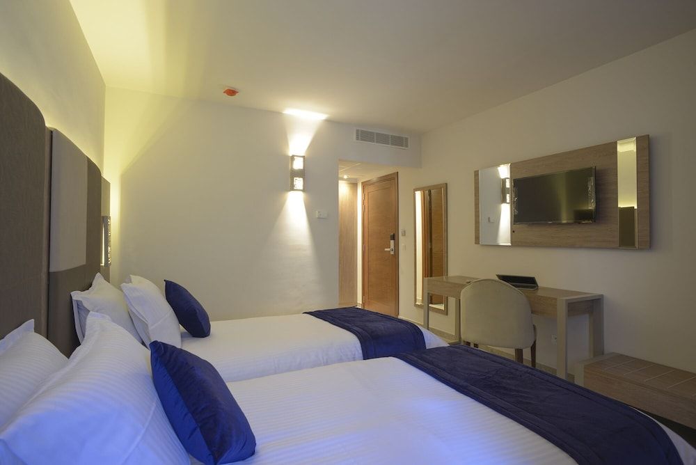 Lescure Business Hôtel and SPA 3