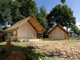 Nice Tentlodge With Veranda, 2km From the Efteling