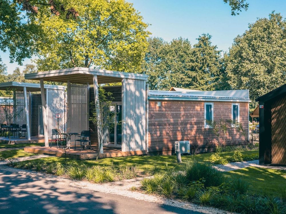 Nice Chalet With Airco Near Efteling 1