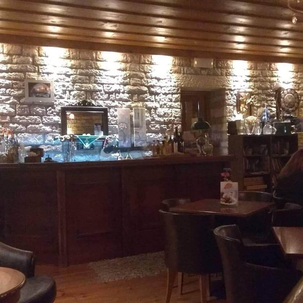 Nisista Lodge Mountain View 2