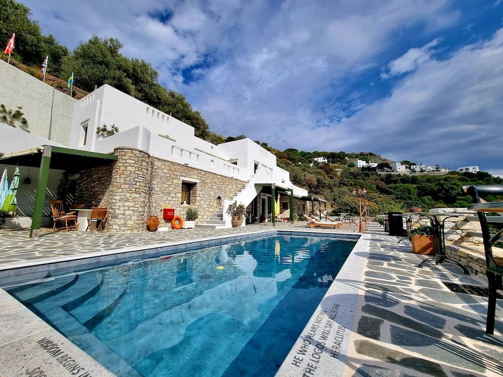 ELAIOLITHOS - Luxury Villa Suites - Adults Only -1 estrellas en Naxos
