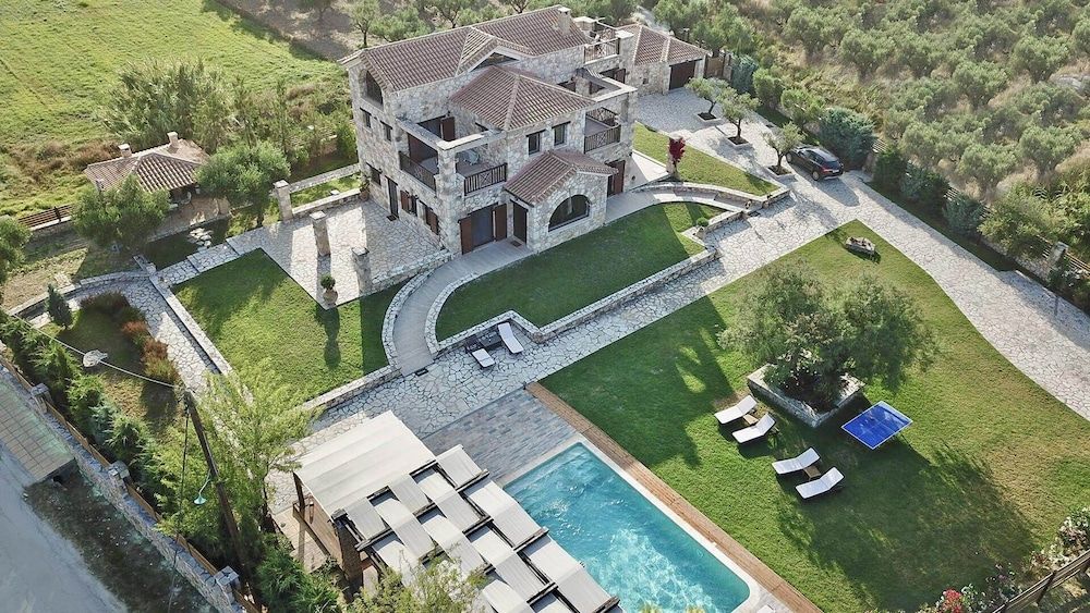 Palazzo Di P Villa, Zakynthos Exclusive Private Villa With Pool -1 estrellas en Zakynthos